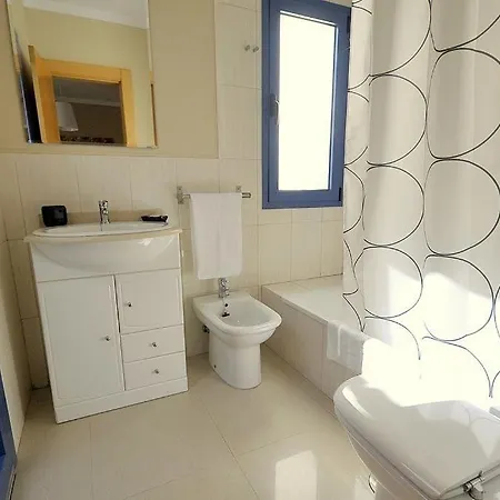 Miramar C6 With Private Heated Pool Wifi Playa Blanca (Lanzarote)